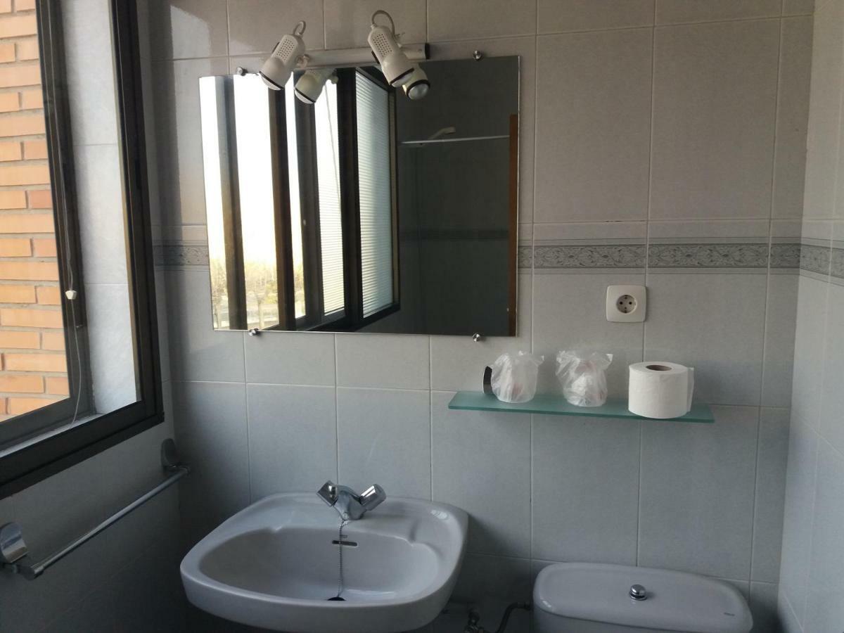 Centro San Viator Hostel Valladolid Ngoại thất bức ảnh