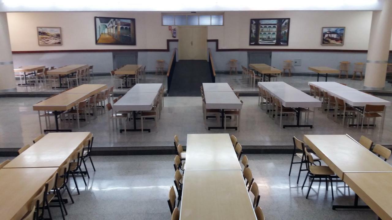 Centro San Viator Hostel Valladolid Ngoại thất bức ảnh
