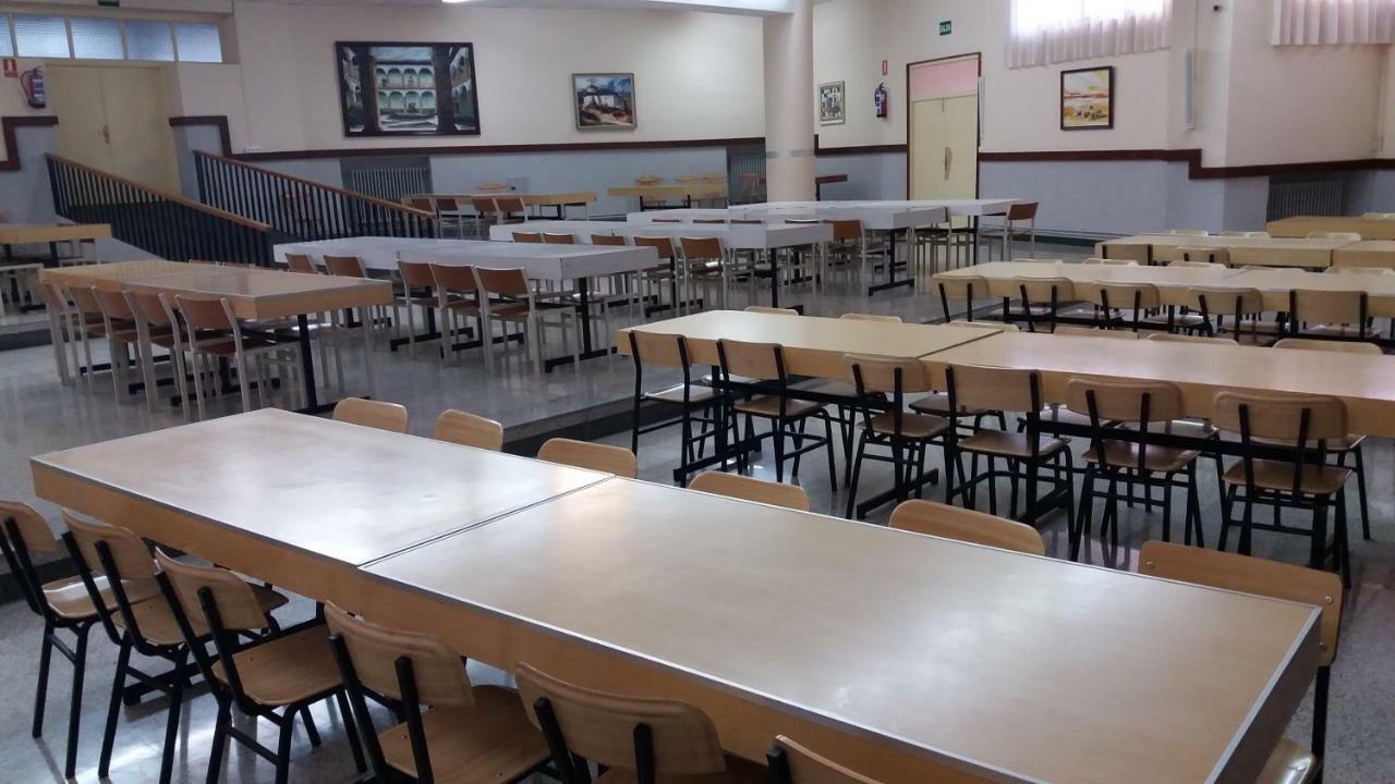 Centro San Viator Hostel Valladolid Ngoại thất bức ảnh