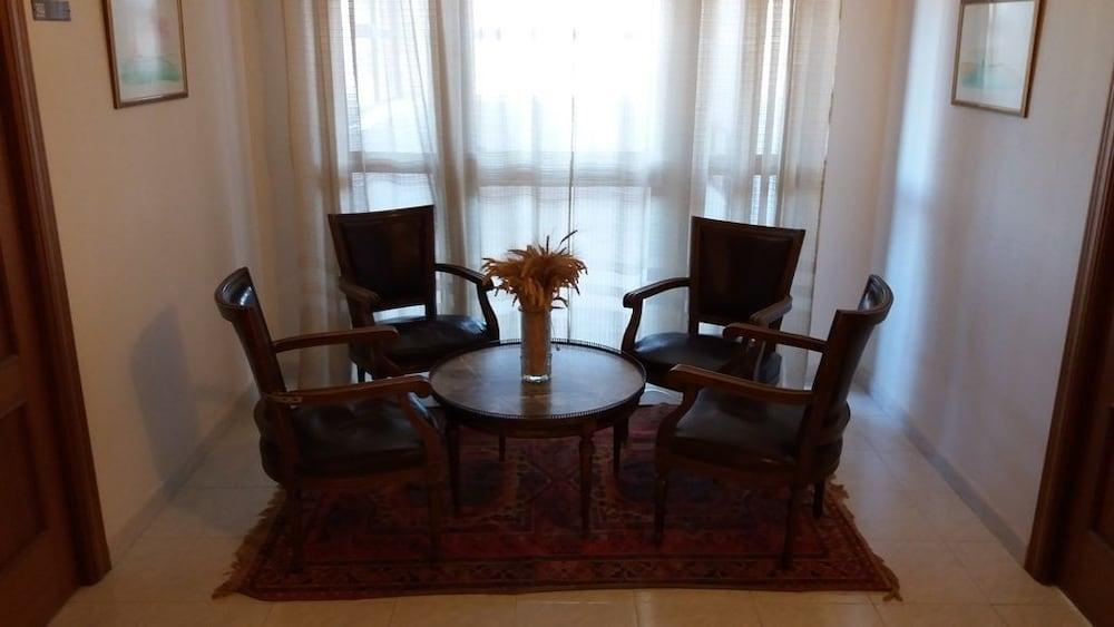 Centro San Viator Hostel Valladolid Ngoại thất bức ảnh